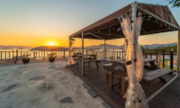 Yeosu Sunset Hostel and Pension