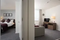 Staybridge Suites Birmingham Отели рядом с достопримечательностью «Уэоли Касл»