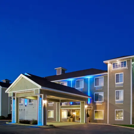 Holiday Inn Express & Suites NEW BUFFALO, MI by IHG