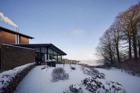 Munkebjerg Hotel Отели рядом со станцией Vejle