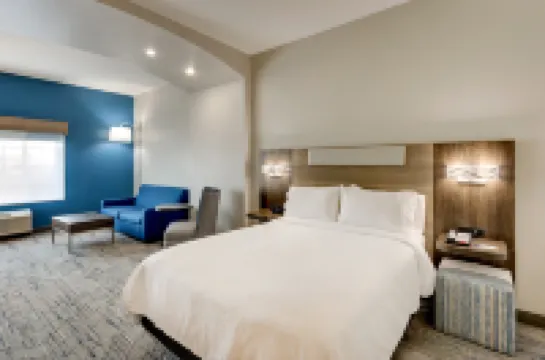 Holiday Inn Express & Suites ARDMORE by IHG