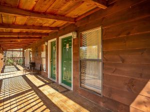 Bigfoot Lodge Room Four