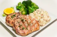 Holiday Inn & Suites ORANGE PARK - WELLS RD. by IHG - breakfast