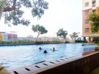 Comfortable and Cozy Living 2Br at Lagoon Apartment Các khách sạn ở East Bekasi
