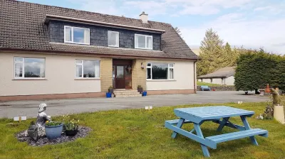 Moorside Rooms Hotels near St. Columba's Isle