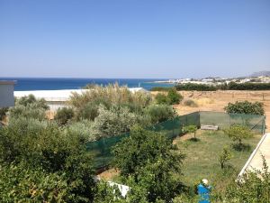 Apartment for 4 with Garden and Partial Sea View