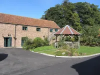 Wolds Village Hotel