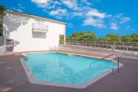 Days Inn by Wyndham Suites Fredericksburg