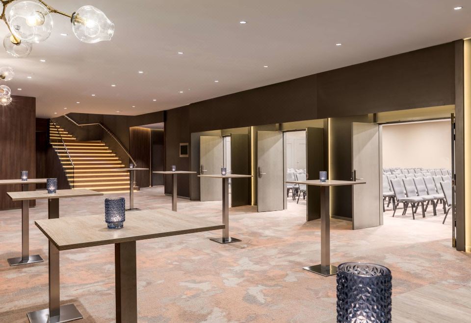 1. NH 컬렉션 브..