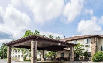 Quality Inn - Housity