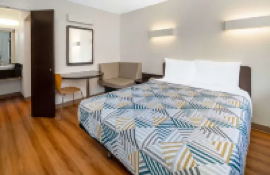 Motel 6 Santa Barbara, CA - State Street