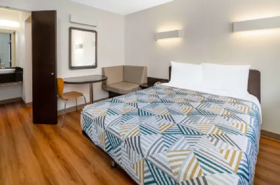 Motel 6 Santa Barbara, CA - State Street Hotels near Old Mission Santa Barbara