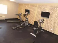 La Quinta Inn by Wyndham Lincoln - Gym