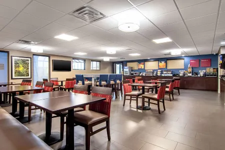 Comfort Suites Knoxville Airport
