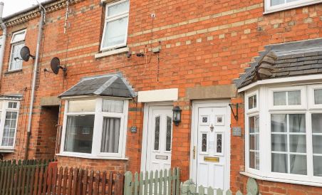 Cute Remarkable Quirky 2 Bed House in Derby
