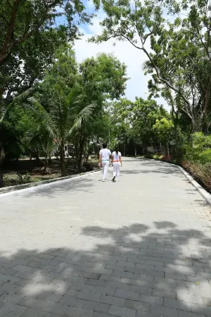 Pacific Cebu Resort Отели рядом с достопримечательностью «Остров Оланго»