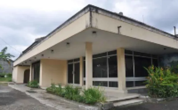 Hotel Aman Karanganyar Hotels near Alun - Alun Pancasila Kebumen