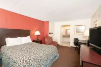 Days Inn by Wyndham Cave City Hotels in Cave City