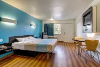 Motel 6 Waco, TX - Lacy Lakeview - 2-stjärniga