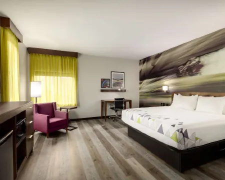 ลากินตา อินน์แอนด์สวีท บายวินด์แฮม เบรเซลตัน โรงแรมในBraselton