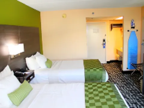 Baymont by Wyndham Springfield Hotels in Springfield