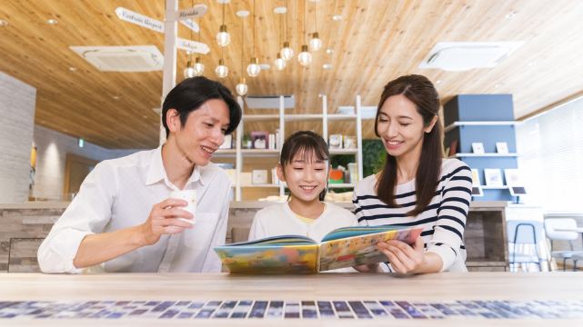 컴포트 호텔 나고야 신칸센구치 로비 또는 외관