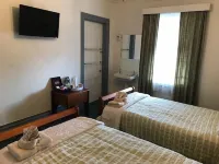 The Kentish Hotel Hotels in Port Waikato