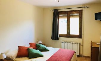 Hotel Restaurant El Balco del Priorat - Housity