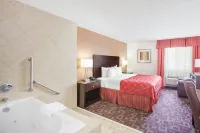 Sky Tree Hotels فنادق في تولسا