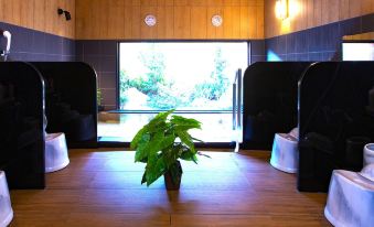 Hotel Route-Inn Takaoka Ekimae - Housity