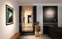Charming Riverside Hotel Hotels in Vy Da