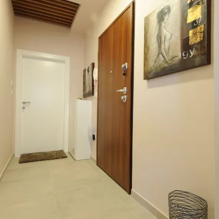 Silver & Gold Luxury Rooms