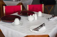 Annie's Boutique Guesthouse and Garden Spa - breakfast
