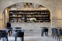 Boutique Hotel des Remparts & SPA Hôtels à : Saint-Laurent-d'Aigouze