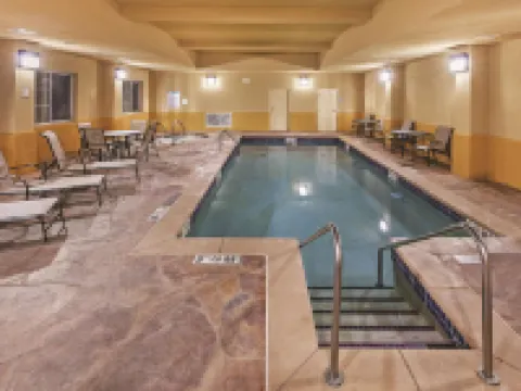 La Quinta Inn & Suites by Wyndham Stillwater-University Area Hotels in Payne County