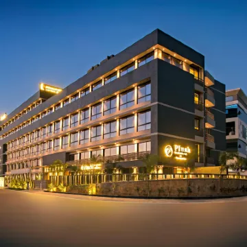 Prominent Corporate Residency Hotels near HEC Exhibition Centre