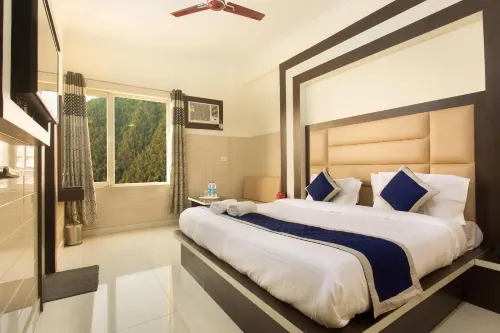 Hotel Trinity at Katra - 2-Star