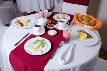 Hotel Palace Galapagos Отели рядом с достопримечательностью «Исследовательская станция Чарльза Дарвина»