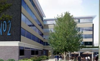 HQ Aparthotel Farnborough