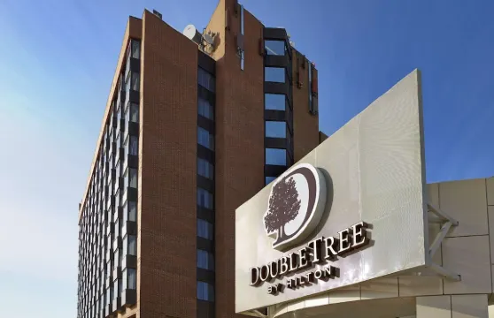 西埃德蒙頓希爾頓逸林酒店