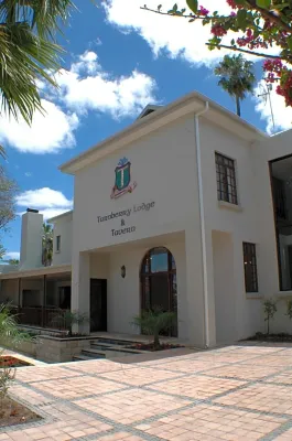 Turnberry Boutique Hotel - Airport Shuttle