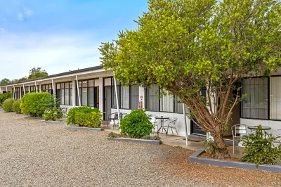 Gazebo Motor Inn - Strathmerton 스트라스머튼 호텔