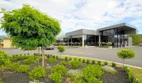 Dorset Gardens Hotel Hotels in Kilsyth South