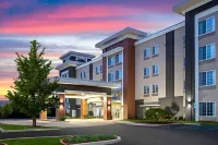 La Quinta Inn & Suites by Wyndham Columbus - Edinburgh Hotels in Columbus