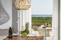 Naxos Island Escape Suites - petit déjeuner