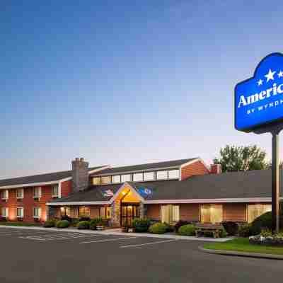 AmericInn by Wyndham Bemidji Hotel Exterior