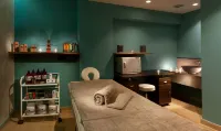 Blue Lagoon City Hotel - ที่มีสปา