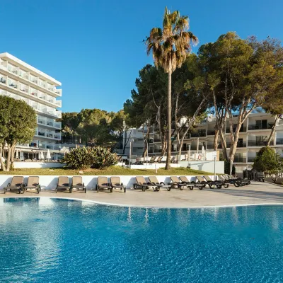 Ilunion Palmanova Mallorca Hotels near Platja de Ponent Mar