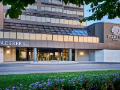 DoubleTree by Hilton Windsor Hotel and Suites Hoteles en Windsor