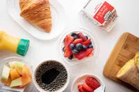Hilton Chicago - breakfast